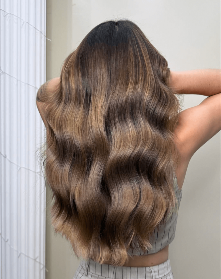 Cheveux weft Paris : la technique expliquée par le salon N°1