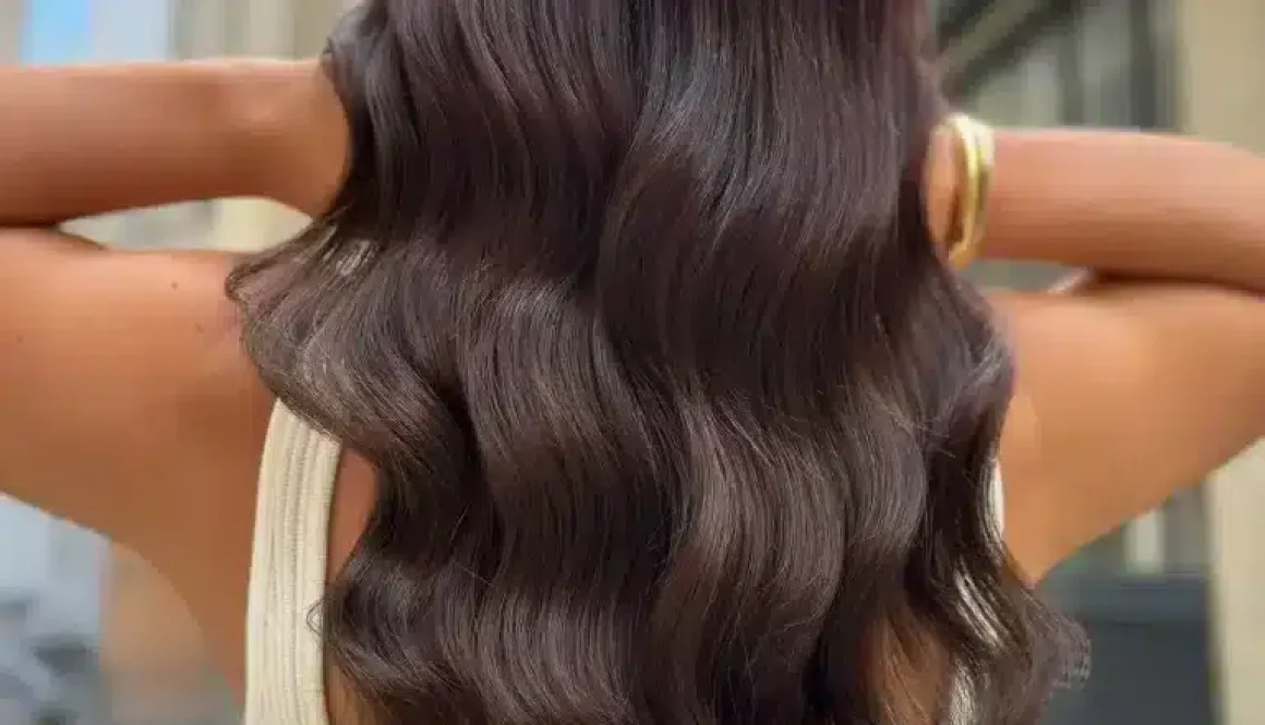 Pose extensions cheveux Paris dans le meilleur salon de coiffure parisien